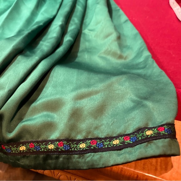 Swedish EMERALD GREEN Princess Long Satin Dress OPEN FRONT Flower Bavarian small - Picture 4 of 15